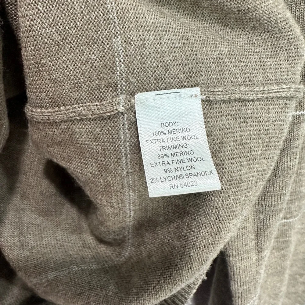 Banana‎ Republic Extra Fine Merino Wool Striped V Neck Sweater Mens Large